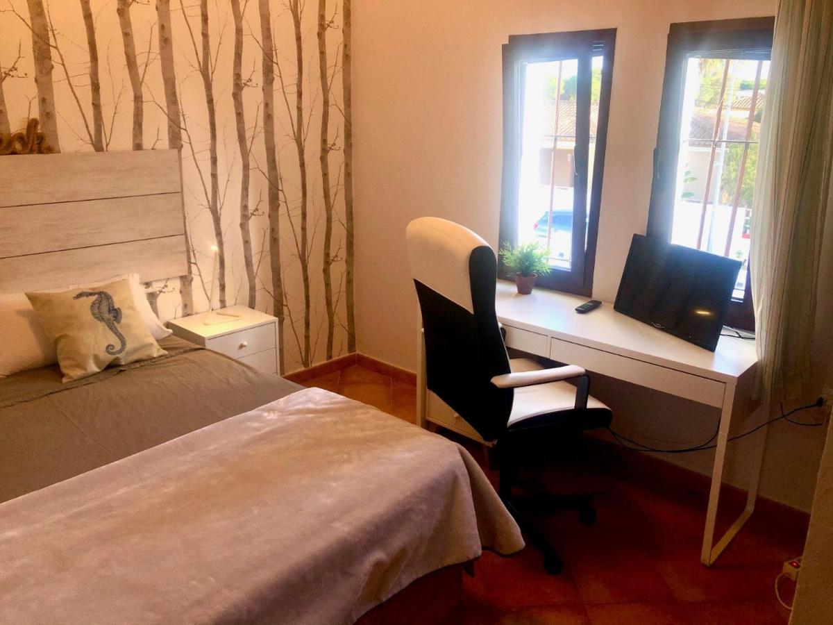 Holiday home Gatu Premium Lurberri Piscina Privada, 4 Dormitorios, 2 Banos, Parking , Jardines, 
