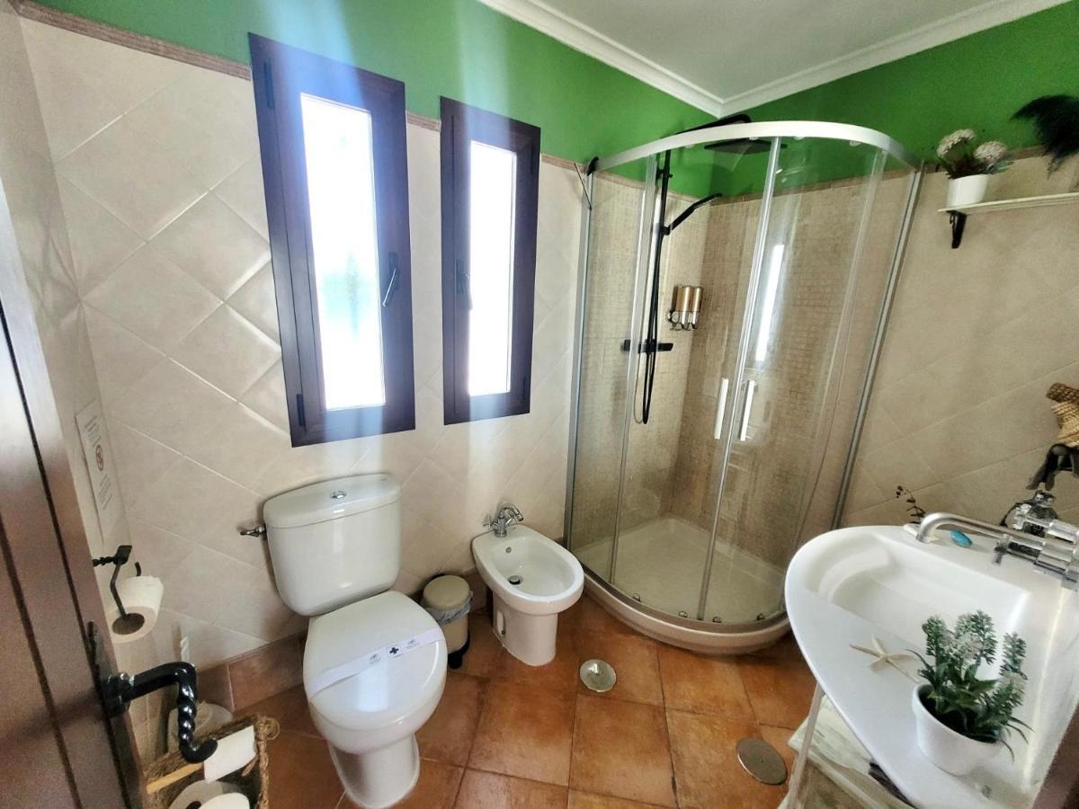 Holiday home Gatu Premium Lurberri Piscina Privada, 4 Dormitorios, 2 Banos, Parking , Jardines, 