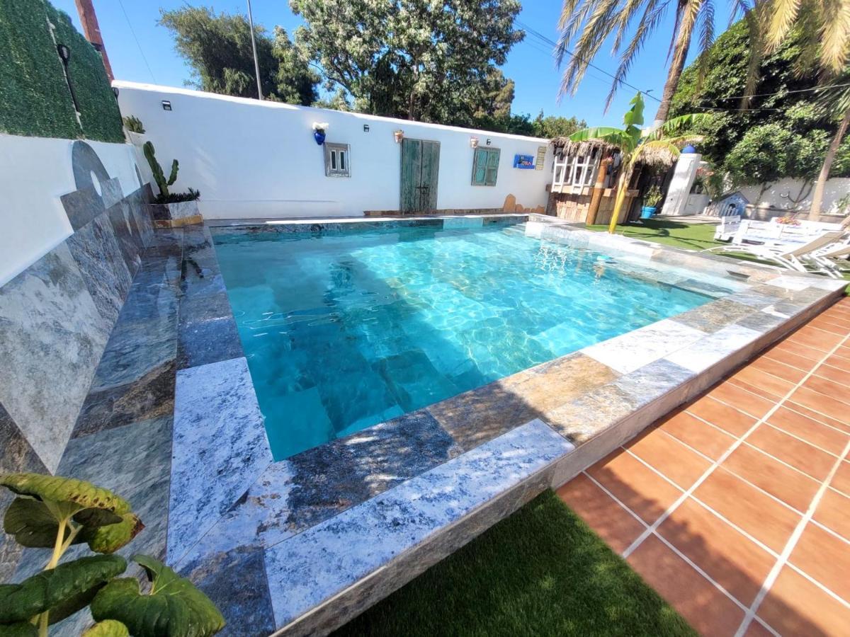 Gatu Premium Lurberri Piscina Privada, 4 Dormitorios, 2 Banos, Parking , Jardines, 