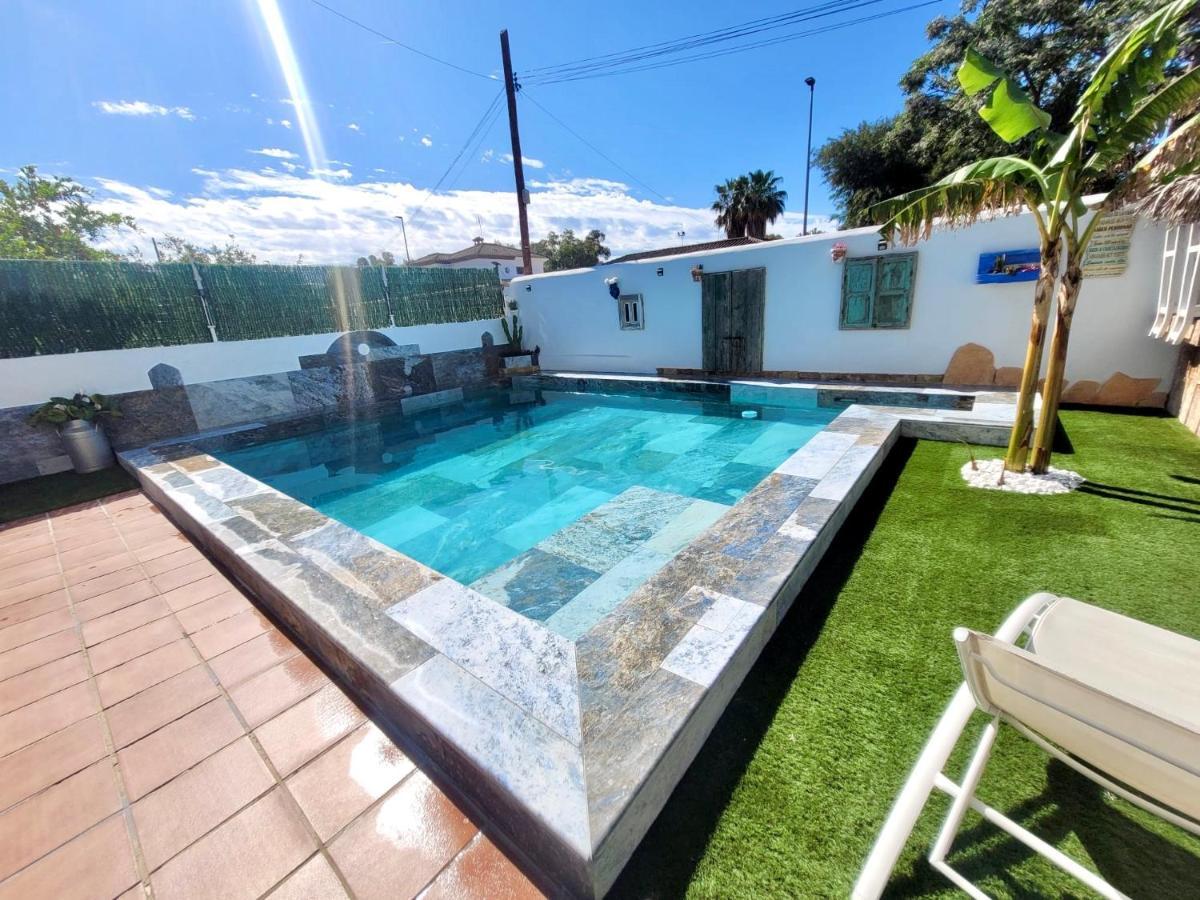 Gatu Premium Lurberri Piscina Privada, 4 Dormitorios, 2 Banos, Parking , Jardines, 