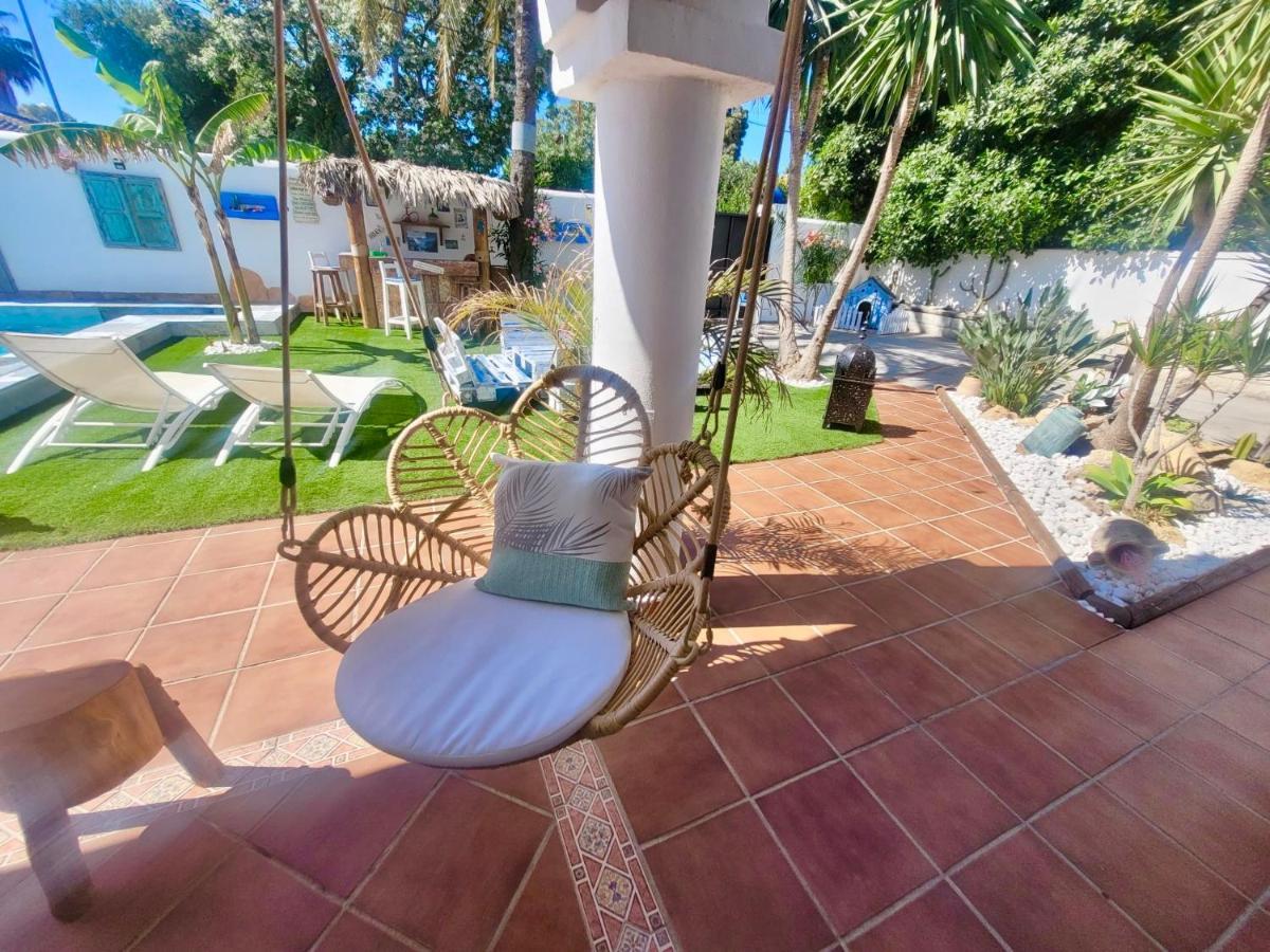Gatu Premium Lurberri Piscina Privada, 4 Dormitorios, 2 Banos, Parking , Jardines, 